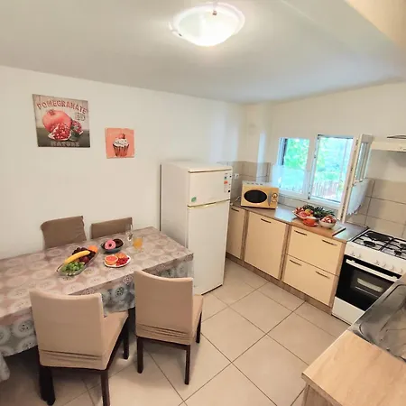 Pavao 1402 Hébergement de vacances *