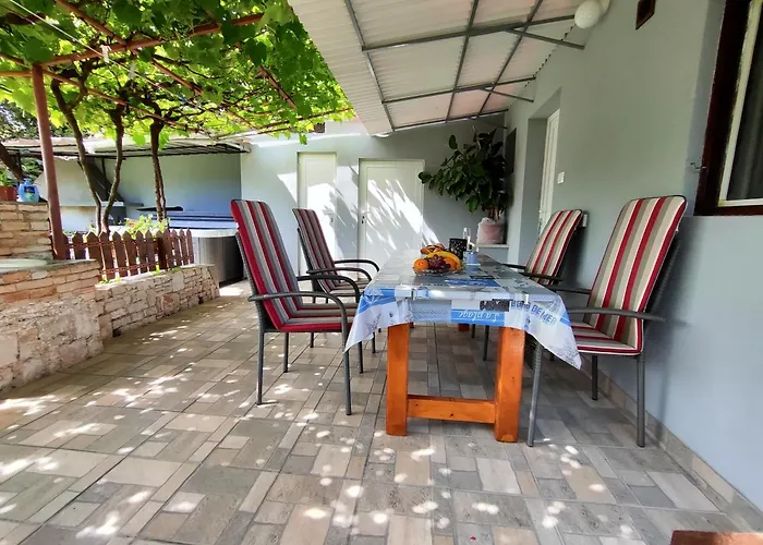 Pavao 1402 Casa de Férias